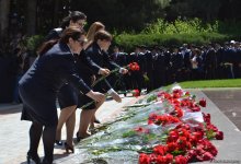 Общественность Азербайджана отмечает 94-ю годовщину со дня рождения общенационального лидера Гейдара Алиева (ФОТО) - Gallery Thumbnail