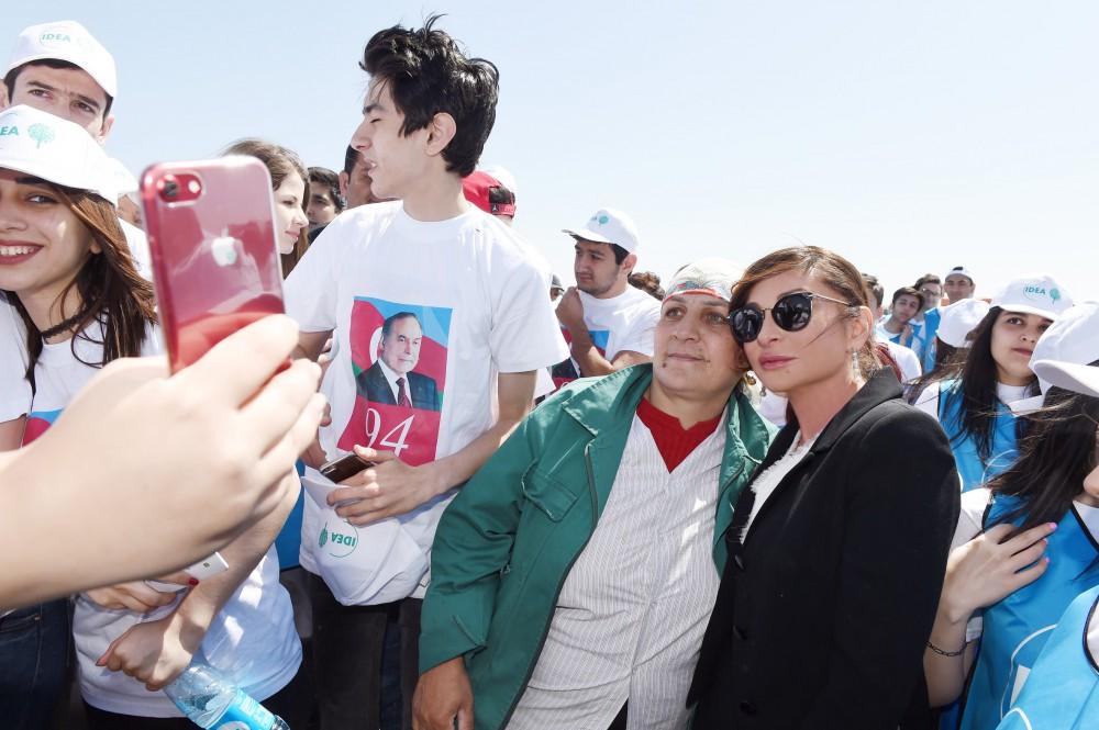 Ilham Aliyev, first lady attend tree-planting campaign on occasion of Azerbaijani national leader`s birthday (PHOTO)