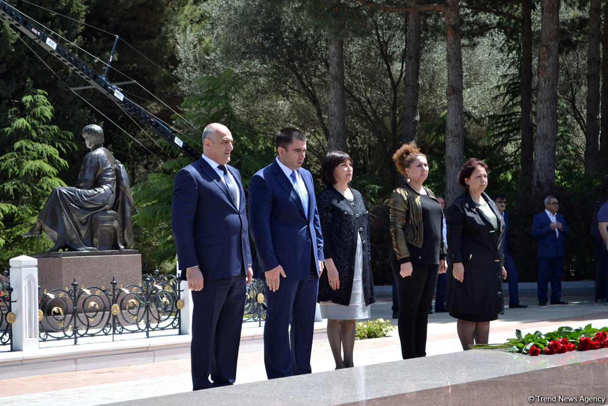 Общественность Азербайджана отмечает 94-ю годовщину со дня рождения общенационального лидера Гейдара Алиева (ФОТО) - Gallery Image