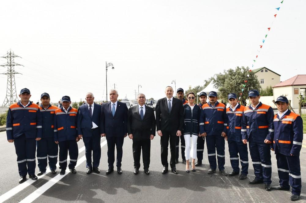 President Aliyev, his spouse attend opening of reconstructed street in Pirallahi (PHOTO)