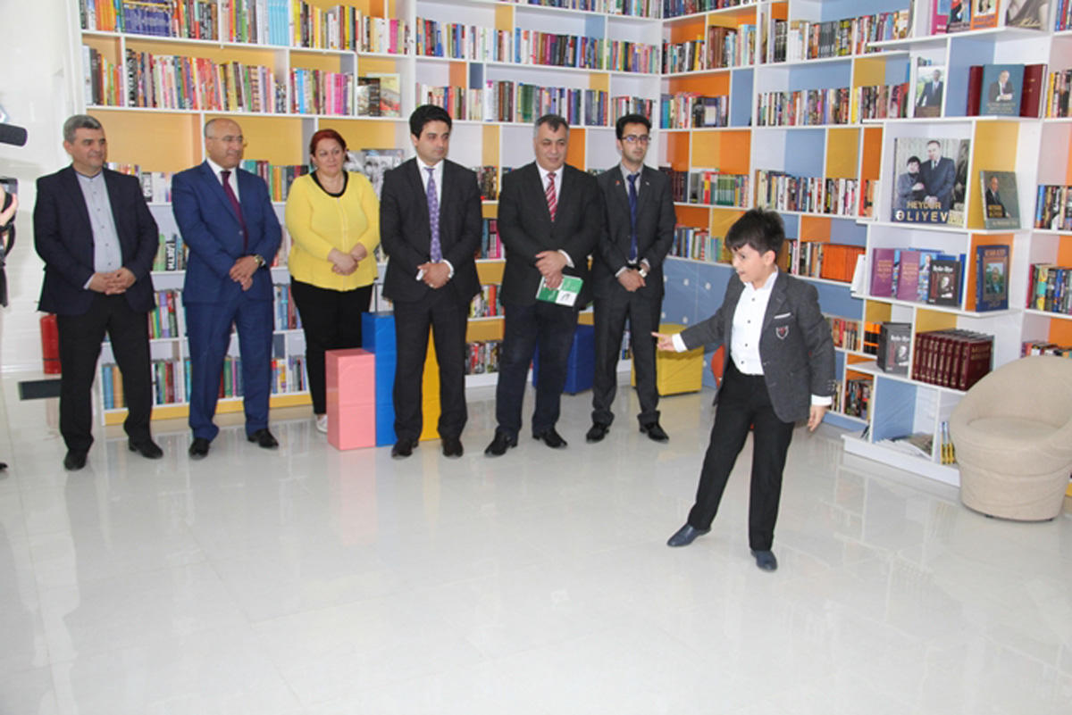 Праздник книги в Баку (ФОТО)