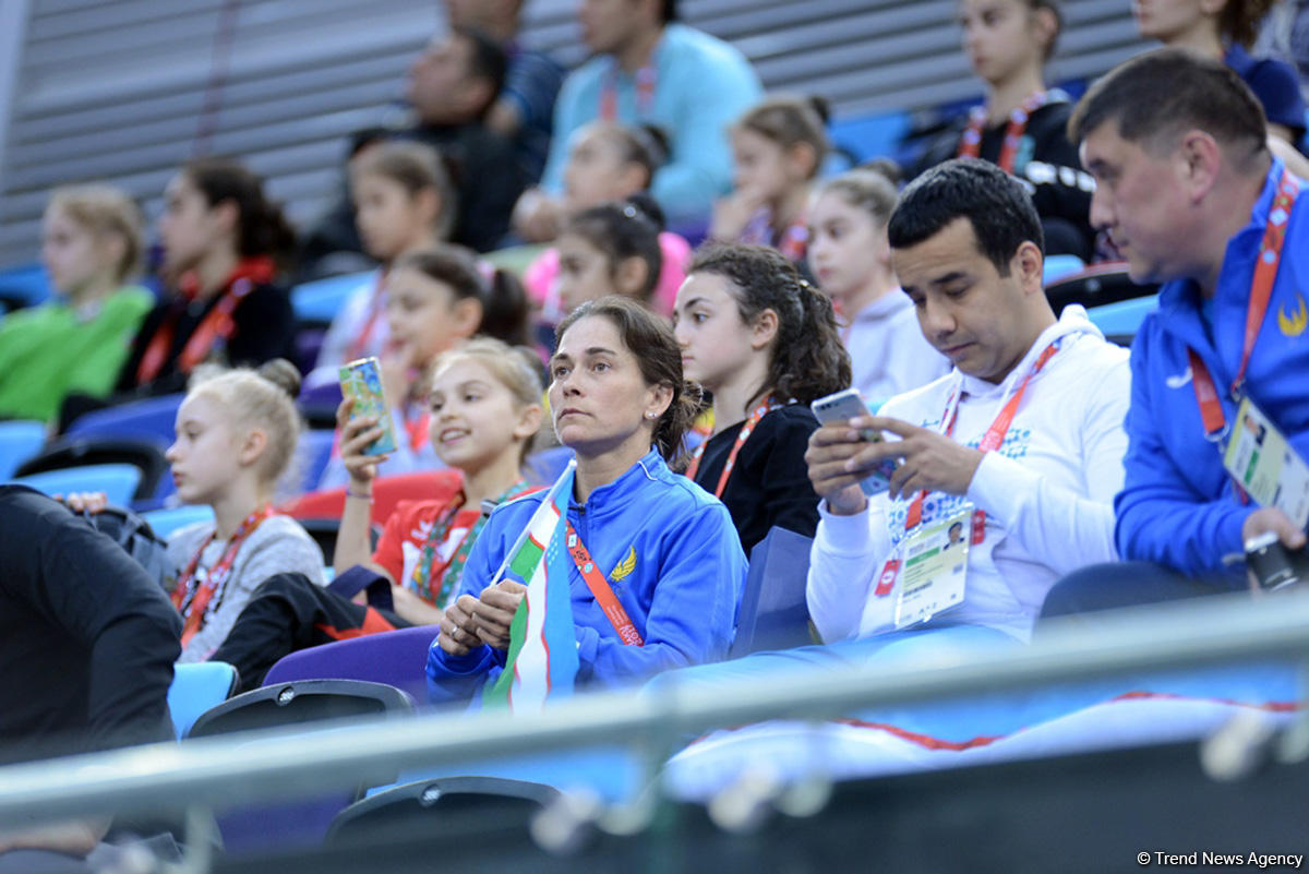 İslamiada çərçivəsində bədii gimnastika üzrə yarışlara start verildi (FOTO)
