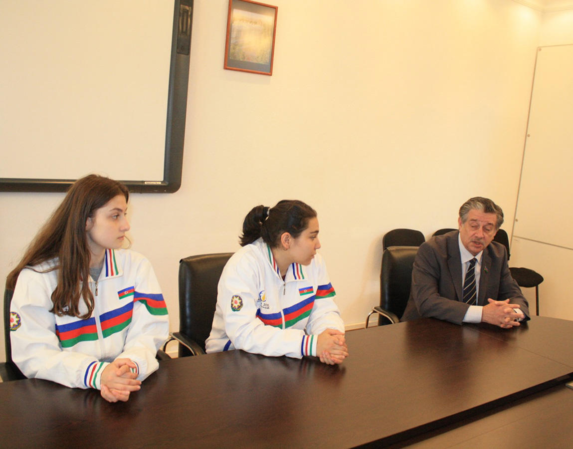 Азербайджанская команда участвует в третьих Всемирных играх юных соотечественников в Казани (ФОТО) - Gallery Image