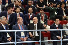 Президент Азербайджана Ильхам Алиев наградил победителей соревнований по каратэ Исламиады в Баку (ВИДЕО) - Gallery Thumbnail