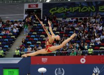 Первый вице-президент Мехрибан Алиева наградила победителей соревнований по художественной гимнастике Исламиады (ФОТО) - Gallery Thumbnail