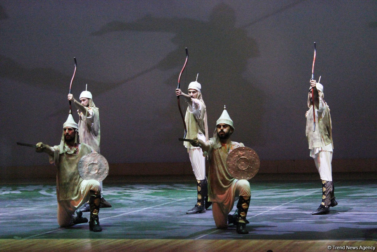 Баку объединяет искусство и фольклор  тюркских народов