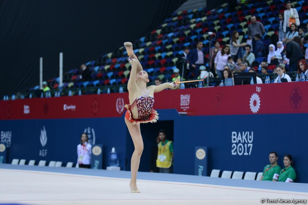 В рамках Исламиады в Баку стартовал второй день соревнований по художественной гимнастике (ФОТО) - Gallery Image