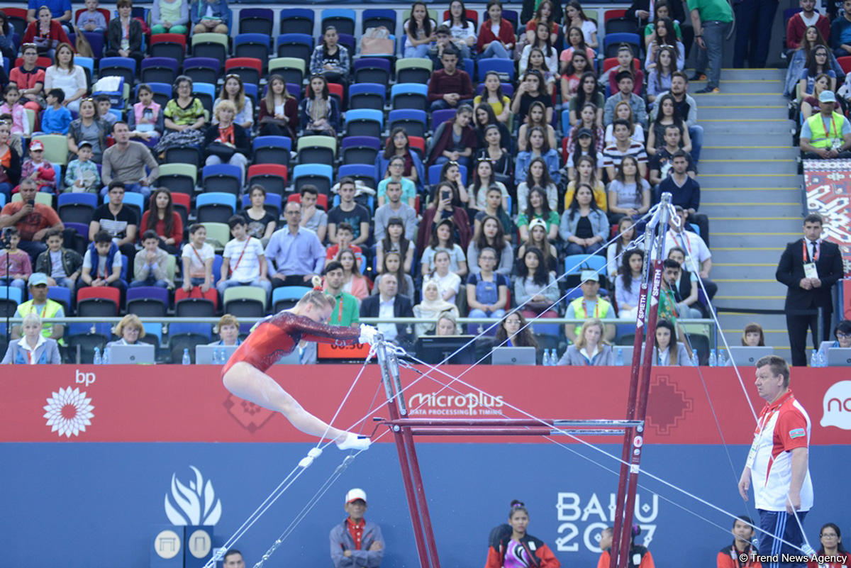 İslamiada çərçivəsində idman gimnastikası üzrə yarışlara start verildi (FOTO)