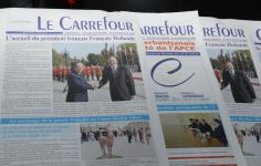 Fransızdilli “Le Carrefour” qəzetinin 10 yaşı oldu (FOTO)