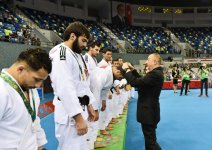 Ilham Aliyev awards winners of Baku 2017 judo competitions(PHOTO,VIDEO)