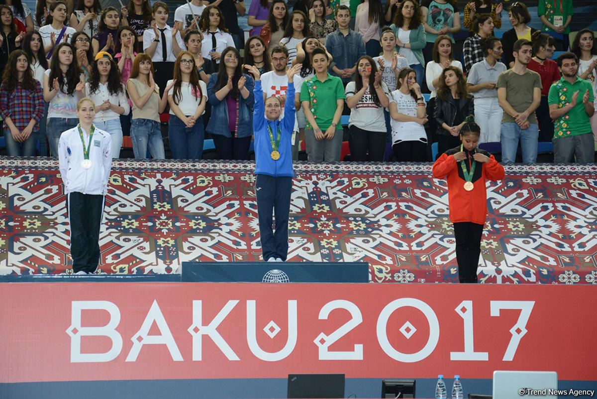 Baku 2017: Winners in artistic gymnastics individual exercises awarded (PHOTO)