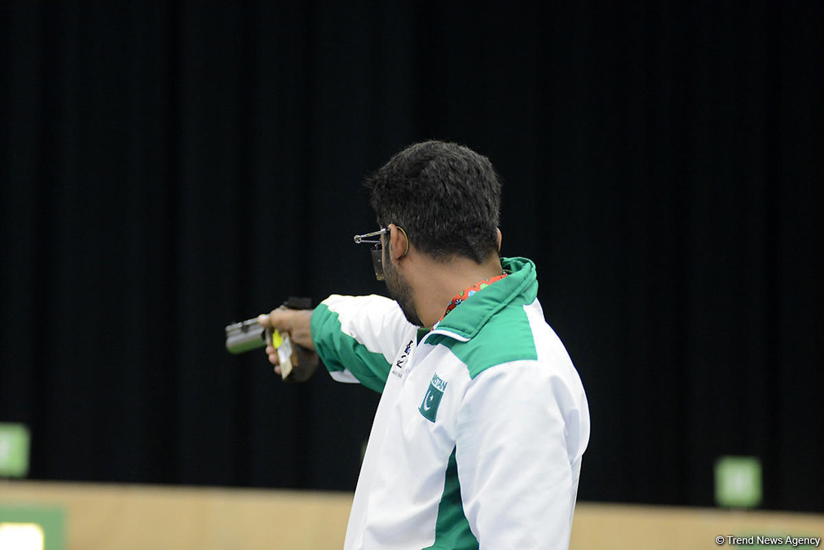 В рамках IV Игр исламской солидарности проходят соревнования по стрельбе из пистолета  (ФОТОРЕПОРТАЖ)