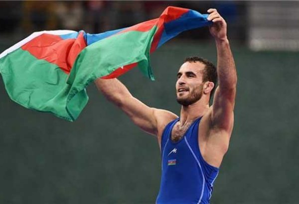 Azerbaijan’s wrestlers steps away from gold medals at Baku 2017