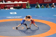 Mehriban Aliyeva presents medals to wrestling winners at Baku 2017 (PHOTO, VIDEO) (UPDATED)