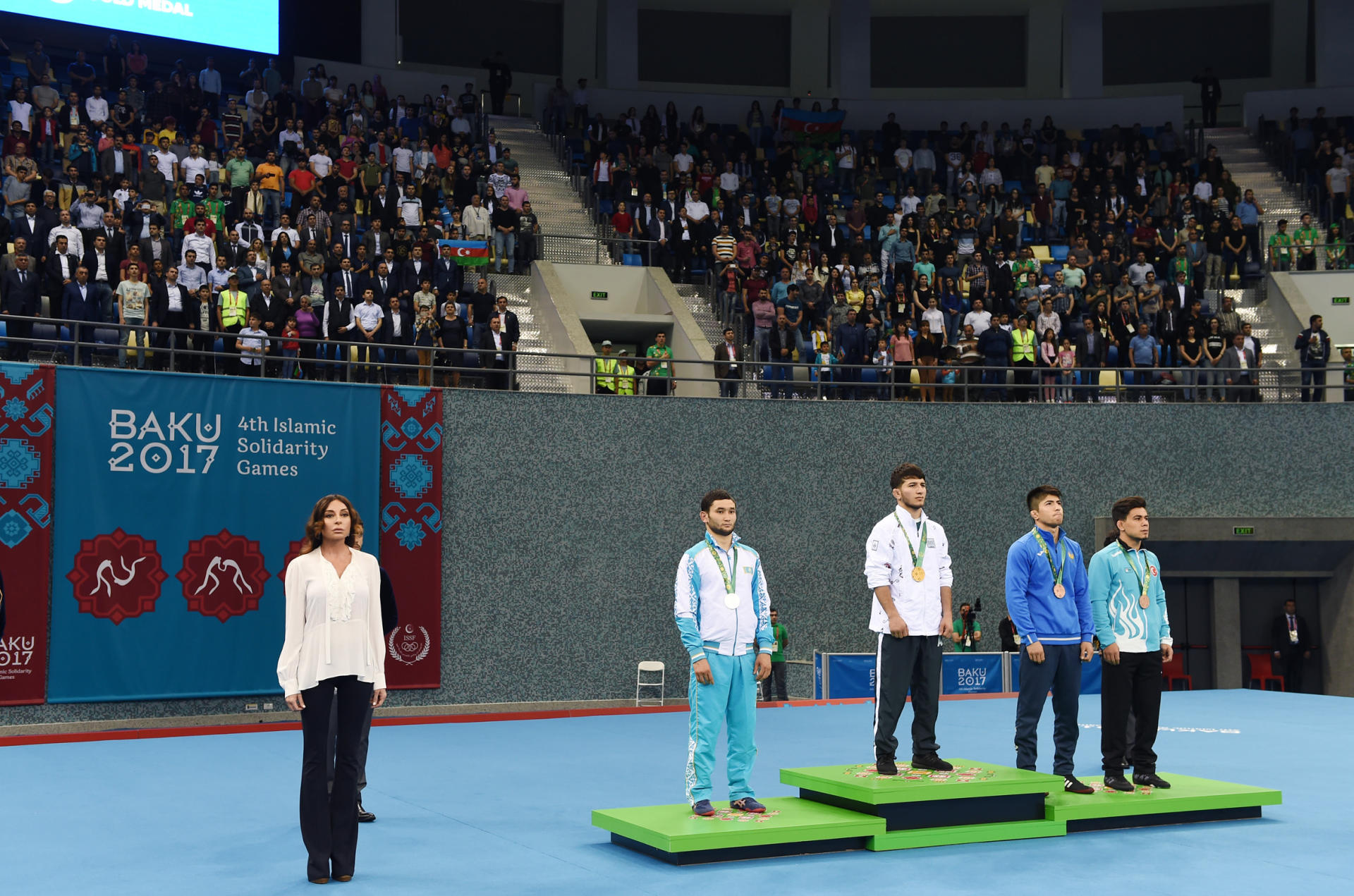 Первый вице-президент Мехрибан Алиева наградила победителей соревнований по борьбе Исламиады (ФОТО, ВИДЕО) (Обновлено)