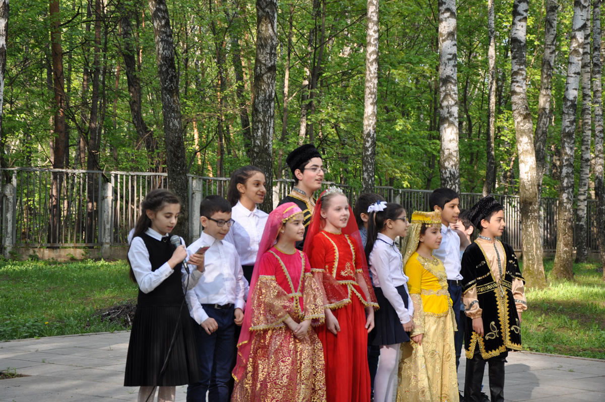Юные москвичи отметили государственный праздник Азербайджана - День Республики (ФОТО)