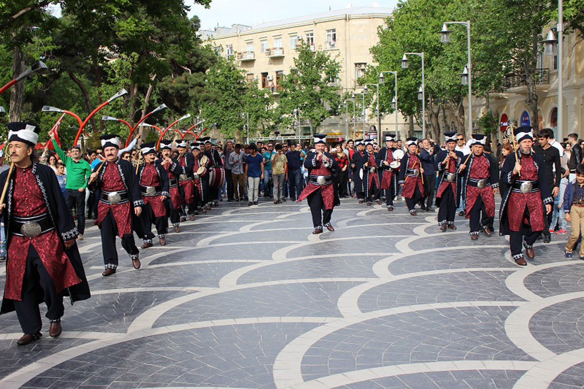 В Баку прошли Дни культуры пяти стран, посвященные Исламиаде (ФОТО) - Gallery Image