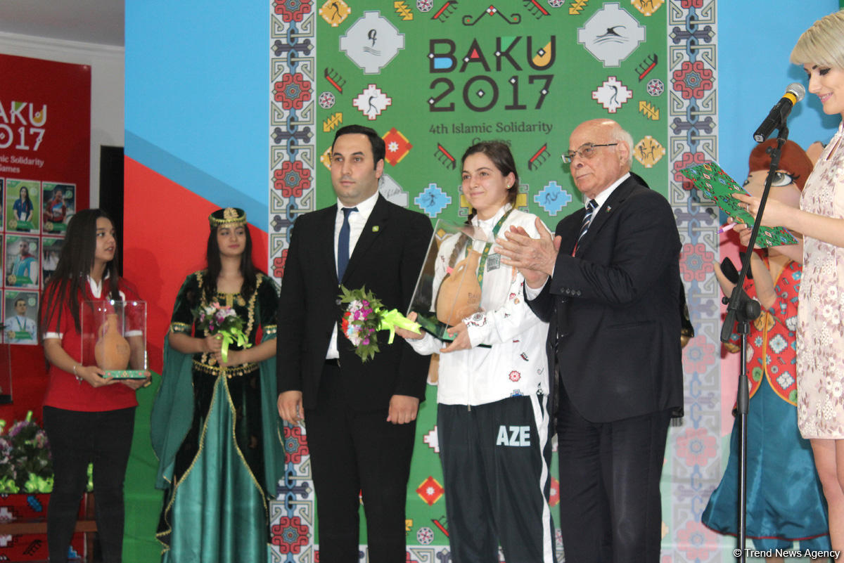 "Дни триумфа" в Баку - чествование призеров Исламиады (ФОТО) - Gallery Image