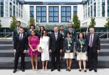 Azerbaijani president, first lady meet with winners of Baku 2017 (PHOTO)