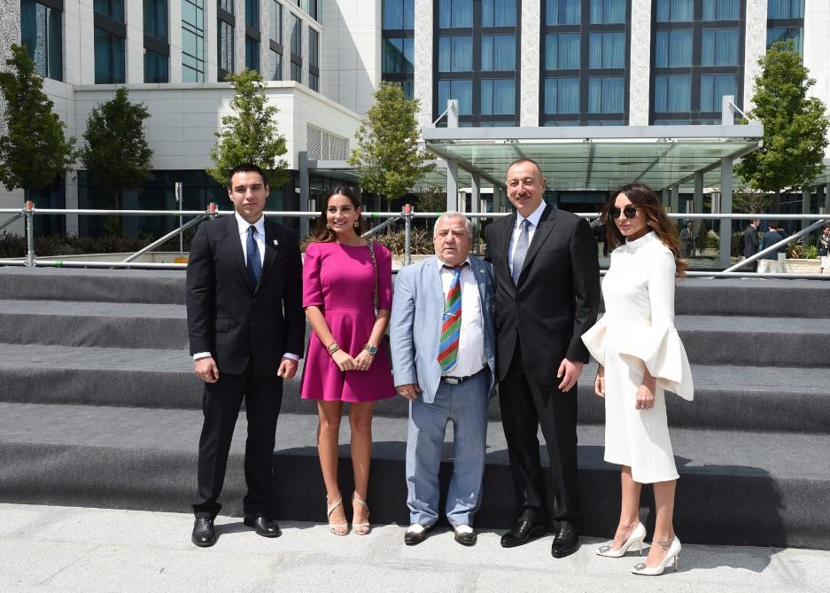 Президент Ильхам Алиев и Первая леди Мехрибан Алиева приняли участие во встрече с победителями IV Игр исламской солидарности, тренерами и представителями спортивной общественности (ФОТО) - Gallery Image