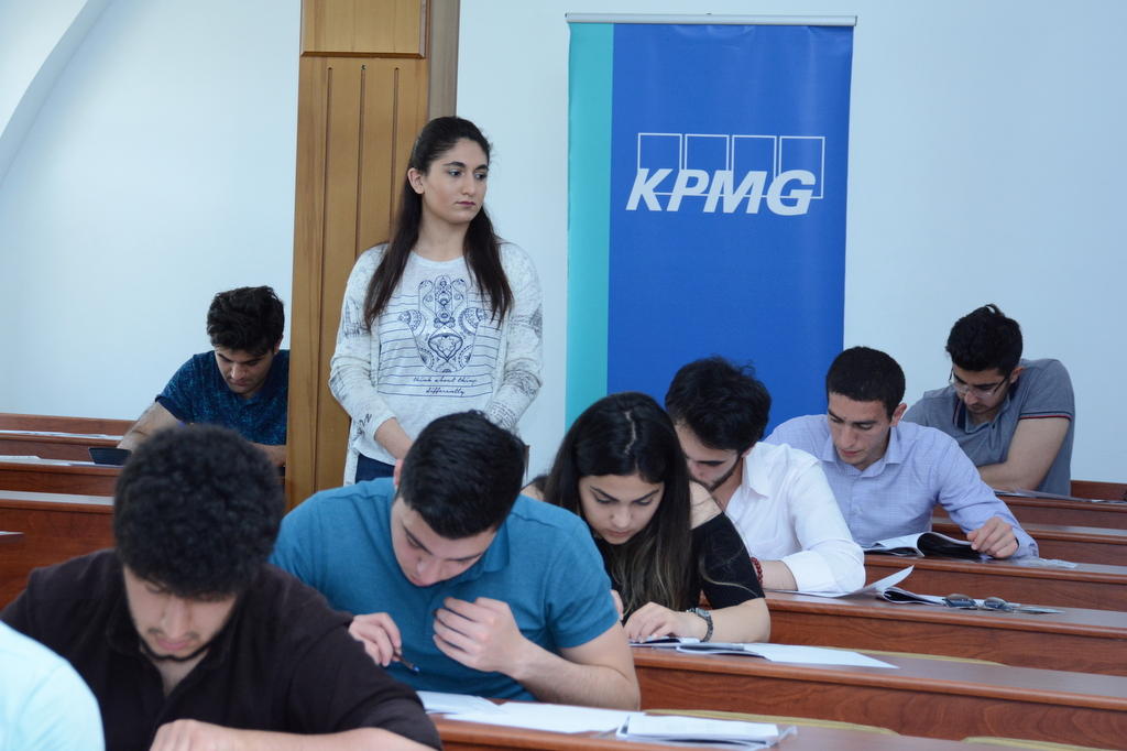 Студенты и магистры  UNEC получат возможность пройти практику в престижной компании (ФОТО) - Gallery Image