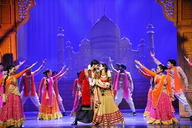 В Баку представят индийское танцевальное шоу
