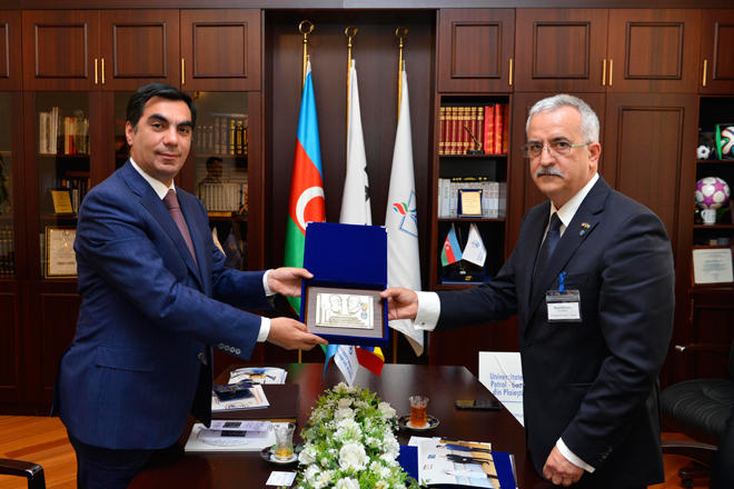 Baku Higher Oil School signs agreement with Romanian university