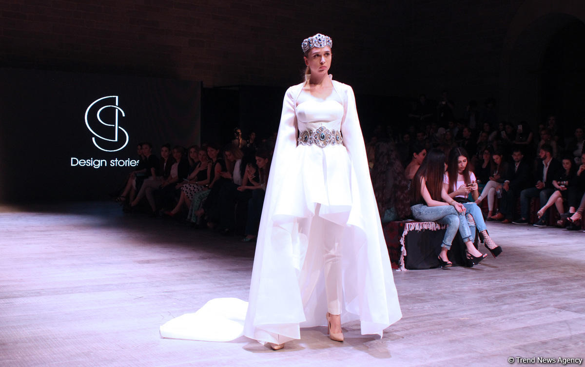 Azerbaijan Fashion Week: Дебютное дефиле Design Stories by Sevinj Karimova встречено овациями (ФОТО)