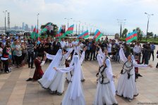 СГБ Азербайджана провело шествие, посвященное Дню Республики (ФОТО) - Gallery Thumbnail