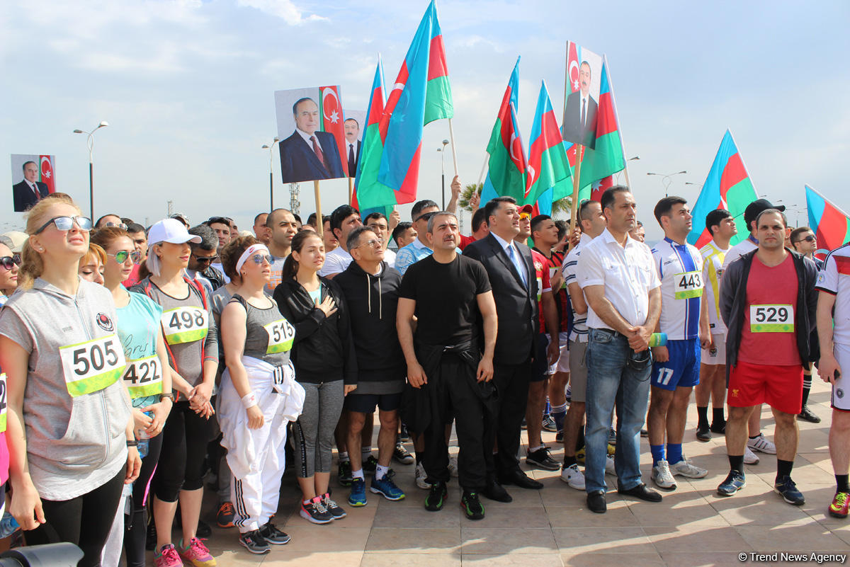 СГБ Азербайджана провело шествие, посвященное Дню Республики (ФОТО)