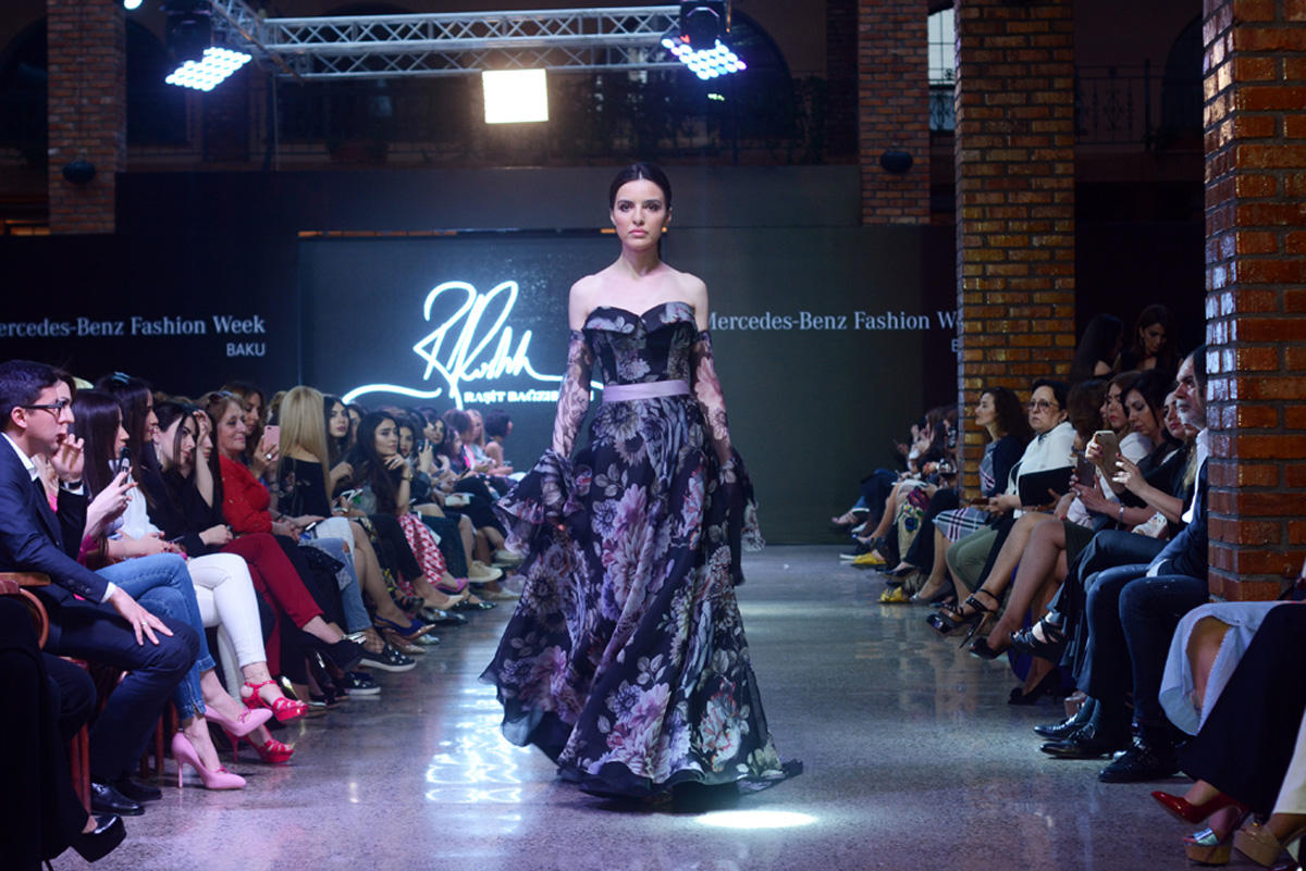 Ретро-очарование Mercedes Benz Fashion Week в Баку (ФОТО)