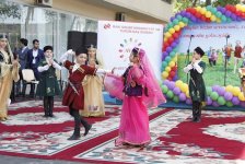 Праздник в бакинской библиотеке (ФОТО)