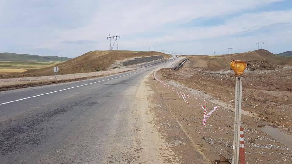 Восстановлено движение на магистрали Баку-Шамахы-Евлах (ФОТО)