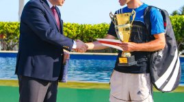 В Баку прошел ежегодный турнир для любителей большого тенниса (ФОТО)
