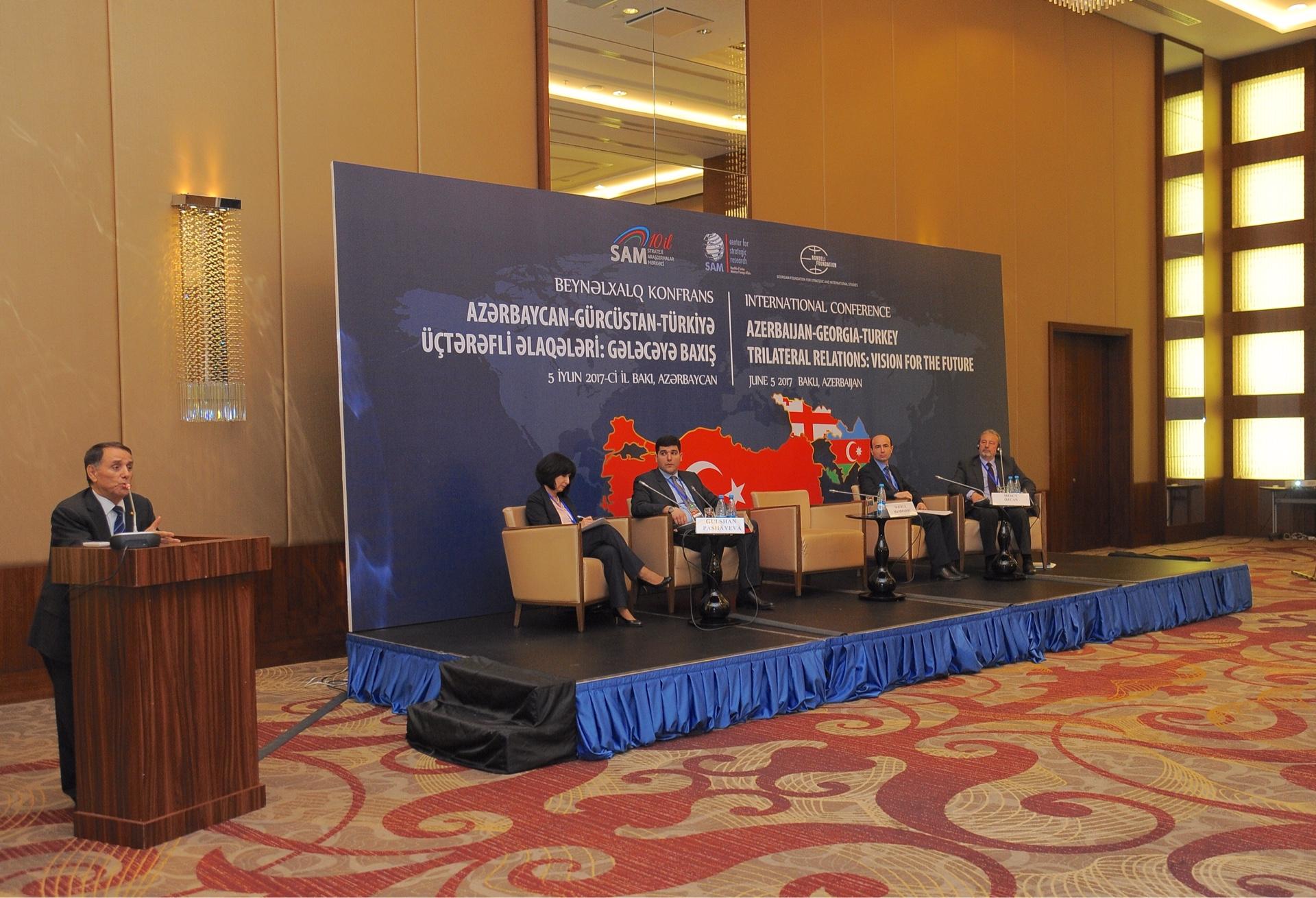 В Баку прошла международная конференция «Трехсторонние связи Азербайджан-Грузия-Турция: взгляд в будущее»