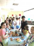 Российские дети приготовили азербайджанский  "Гранатовый браслет" (ФОТО)