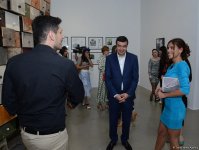 YARAT "Qazaxıstan üzərində günəşlər və neonlar" sərgisini təqdim edib (FOTO)