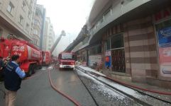 İstanbulda yangın, çok sayıda itfaiye ekibi olay yerine sevk edildi (FOTO)