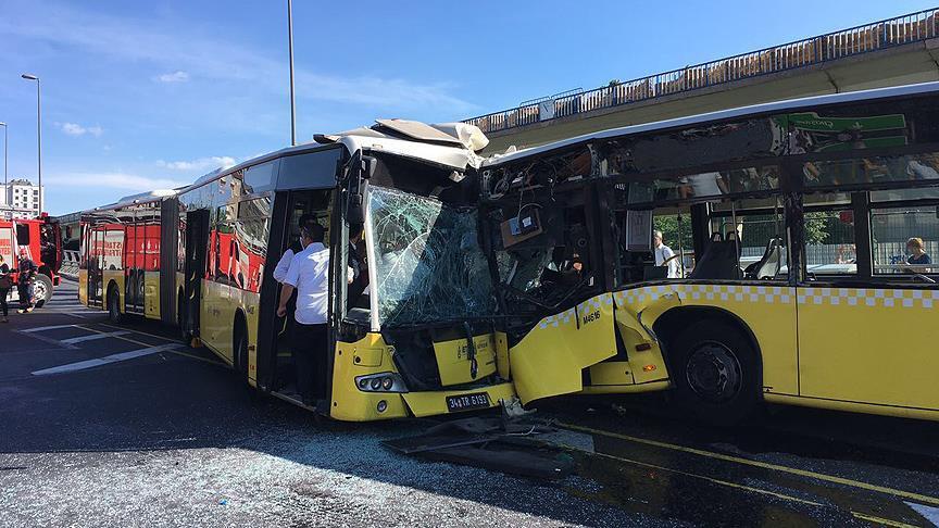 İstanbulda iki avtobus toqquşub: 32 yaralı
