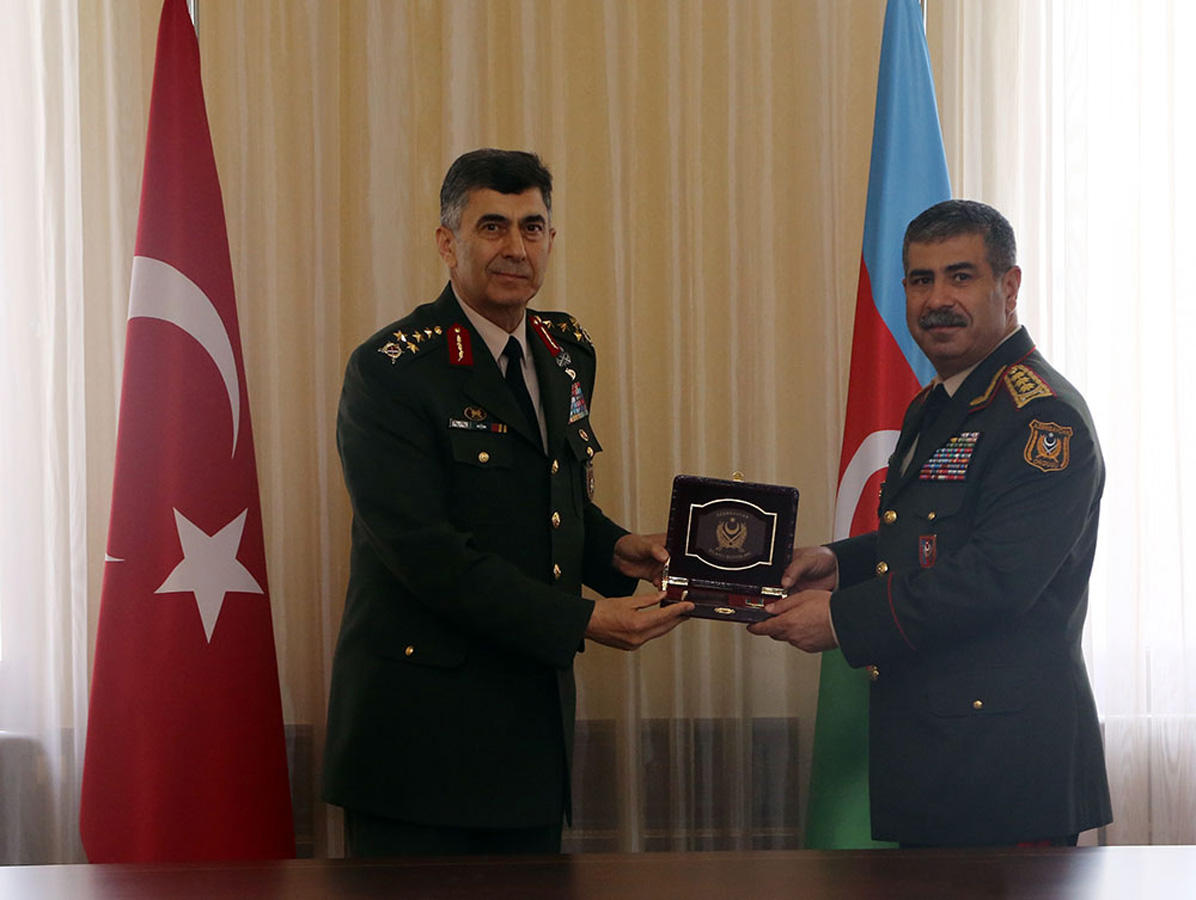 Kara Kuvvetleri Komutanı Orgeneral Çolak Azerbaycan'da