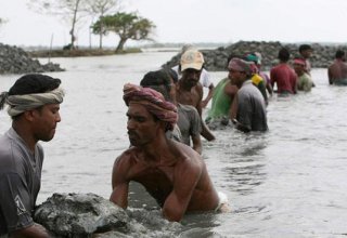 21 человек погиб в результате наводнений в Бангладеш