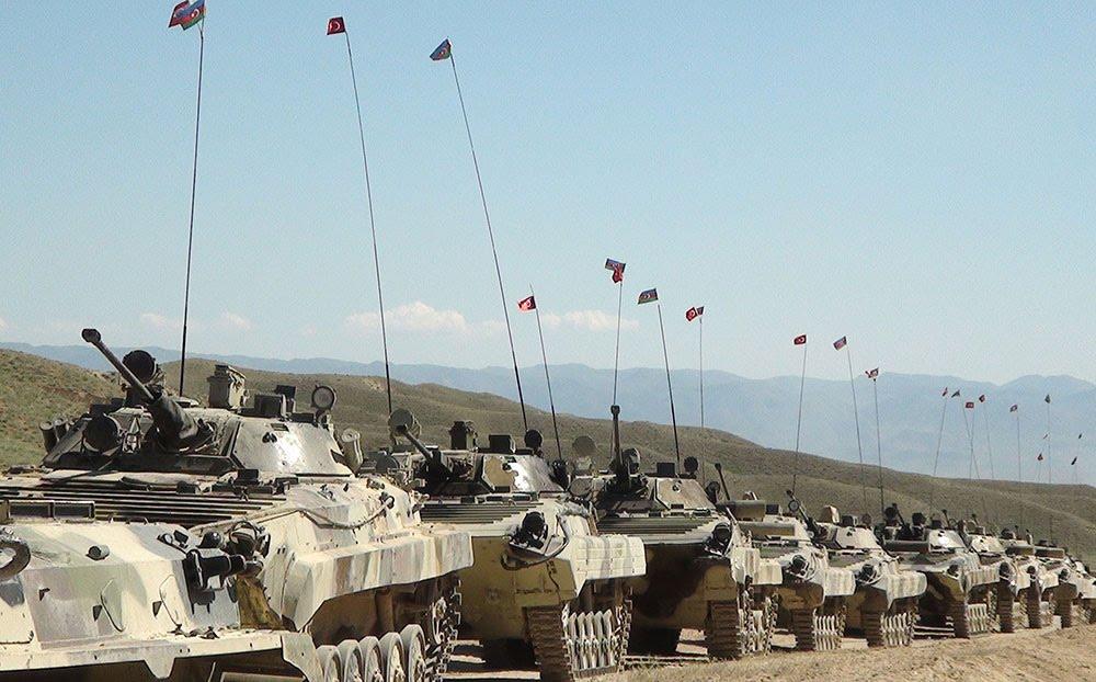 Türkiye ve Azerbaycan'ın Nahçıvan'daki Ortak Askeri Tatbikatı Sürüyor