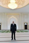 Президент Ильхам Алиев ознакомился с условиями, созданными в мечети в Джоджуг Мерджанлы (ФОТО)