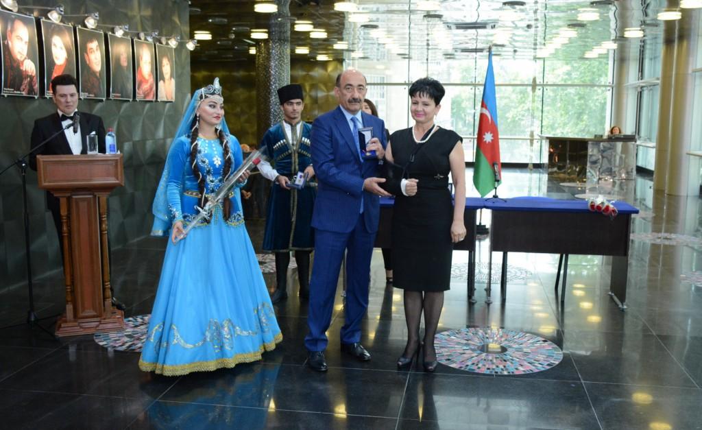 Деятелям культуры и искусства Азербайджана вручены госнаграды (ФОТО)