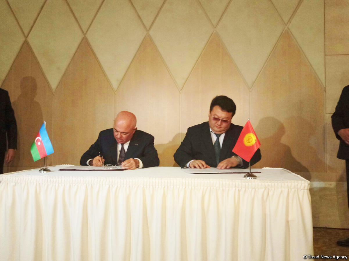 Azərbaycan Rusiya və Qırğızıstanla gömrük sazişi imzaladı (FOTO)