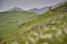 Чешские экстремалы-велобайкеры покорили горы Азербайджана (ФОТО)