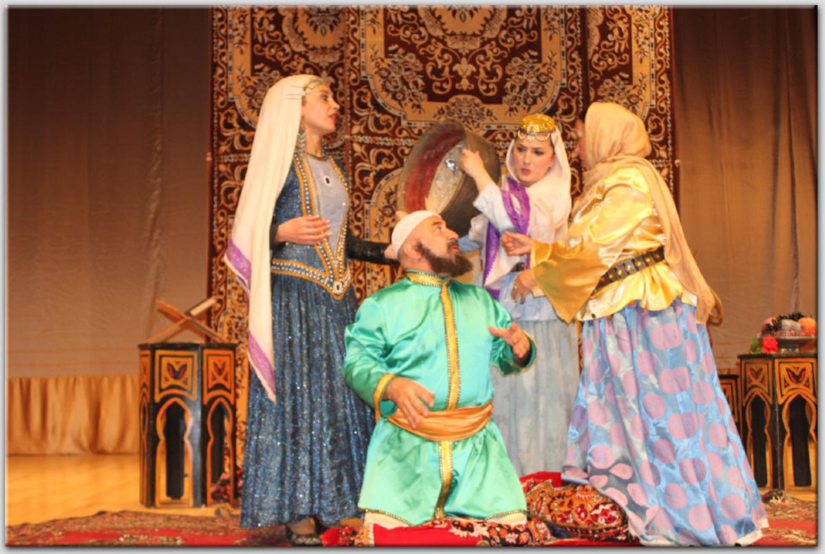 Teatr bölgələrdə qastrol səfərini başa vurub (FOTO)