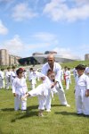 Heydər Əliyev Mərkəzinin parkında karate dərsi keçirilib (FOTO)