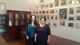 Украинский музыкант восхищена Квартирой-музеем Ниязи (ФОТО)