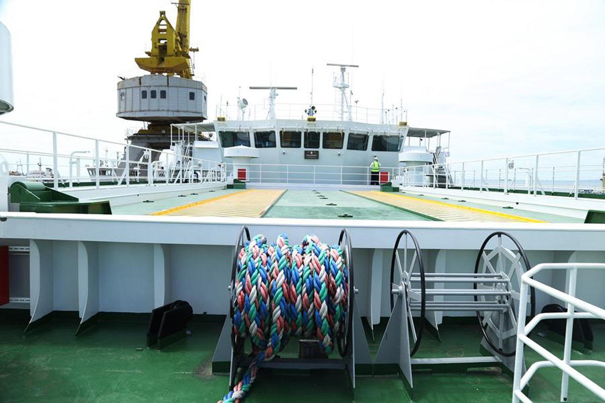 Azerbaijan Caspian Shipping overhauls large ferry (PHOTO)